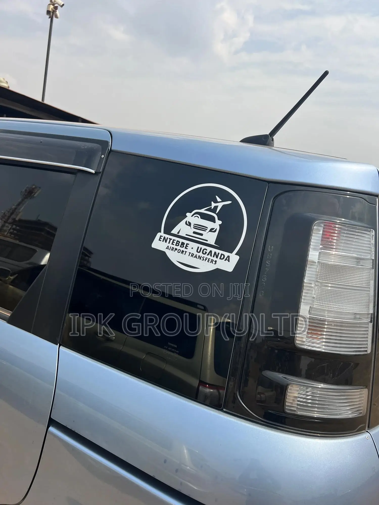 Car Hire/ Airport Pickups Drop Offs