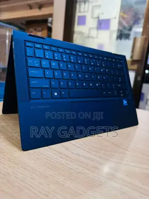 New Laptop HP Dragonfly Folio 16GB Intel Core I5 SSD 512GB