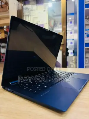 New Laptop HP Dragonfly Folio 16GB Intel Core I5 SSD 512GB