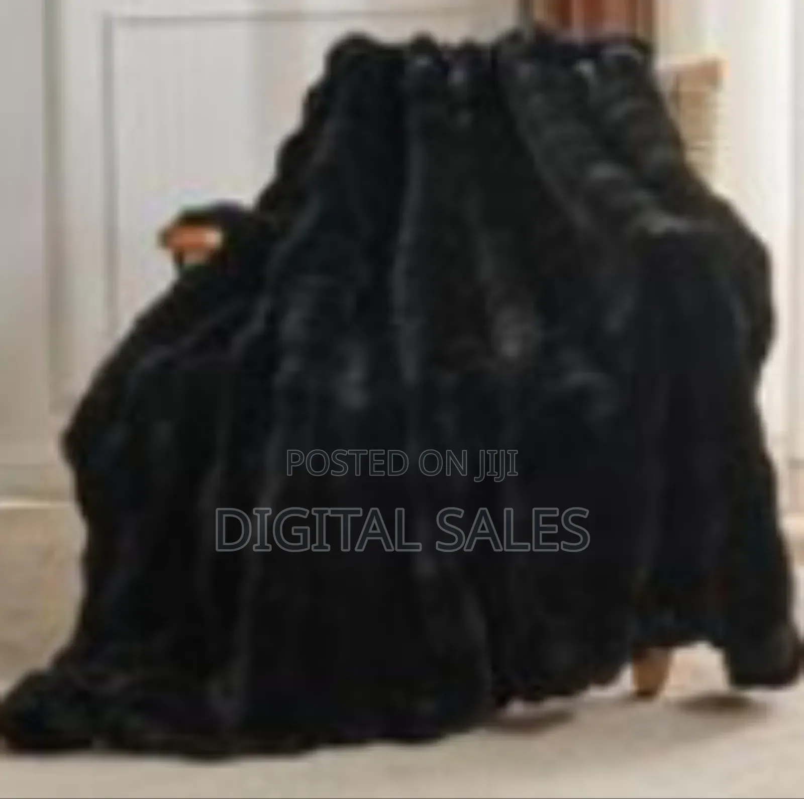 Luxurious Ribbed Faux Fur Throw Blanket (100 X 160cm)