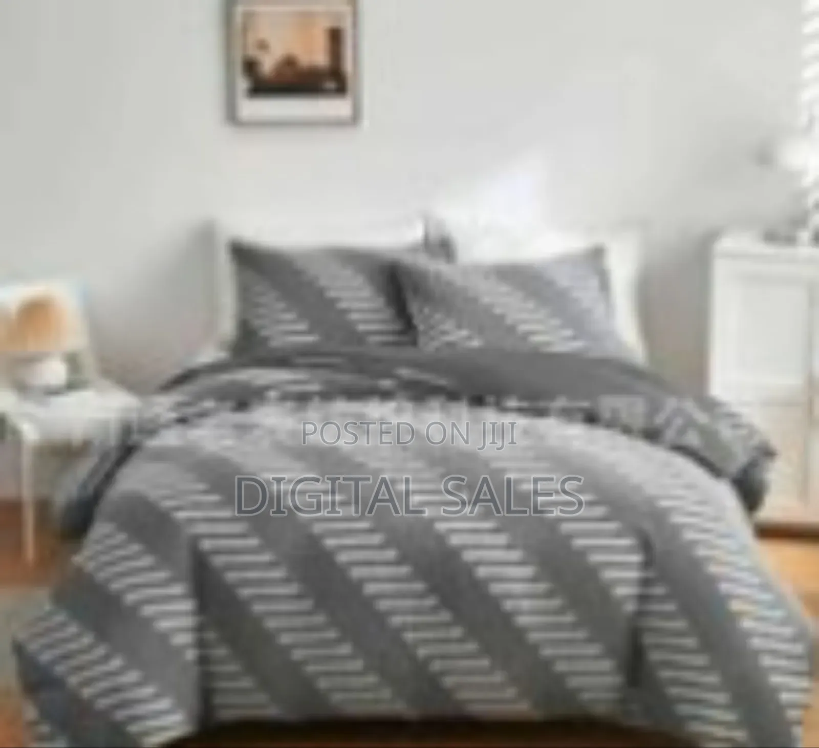 Quilted Comforter / Duvet With Leaf Embroidery - Multicolor