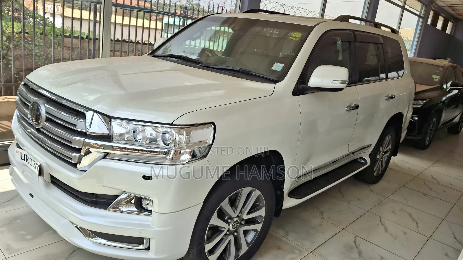 Toyota Land Cruiser 4.6 V8 ZX 2017 White