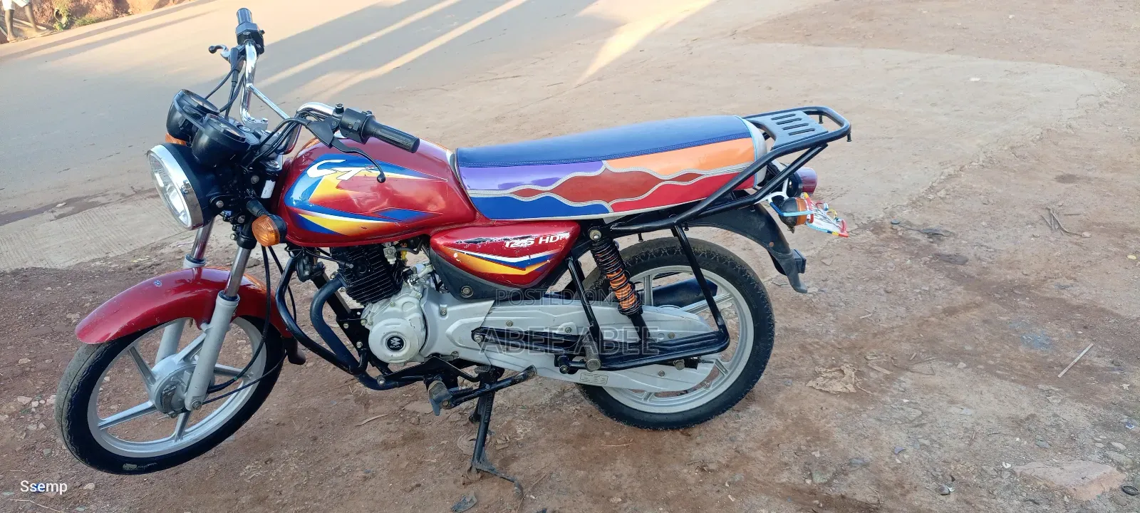 Bajaj Boxer 125 2024 Red