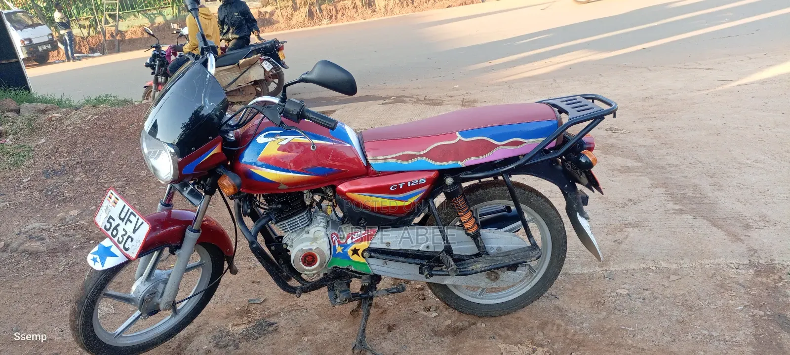 Bajaj Boxer 125 2024 Red