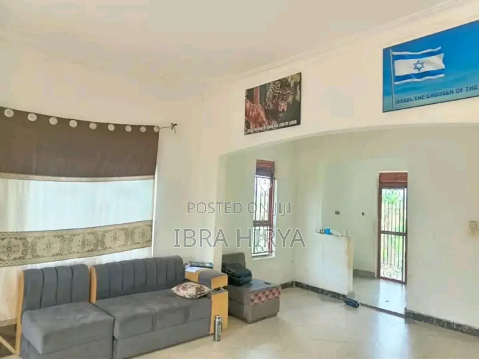 3bdrm Bungalow in Central Division for sale