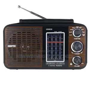 Geepas Rechargeable Radio Ans Music Player