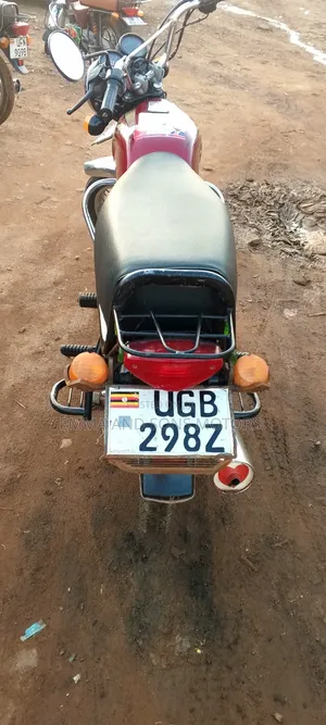 Bajaj Boxer 2024 Red