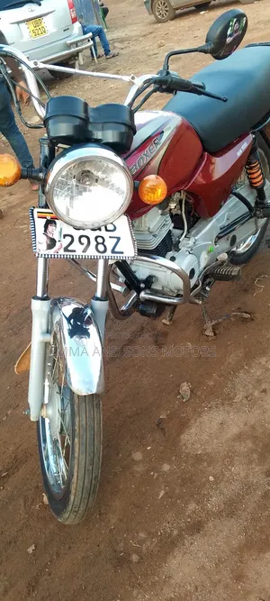 Bajaj Boxer 2024 Red