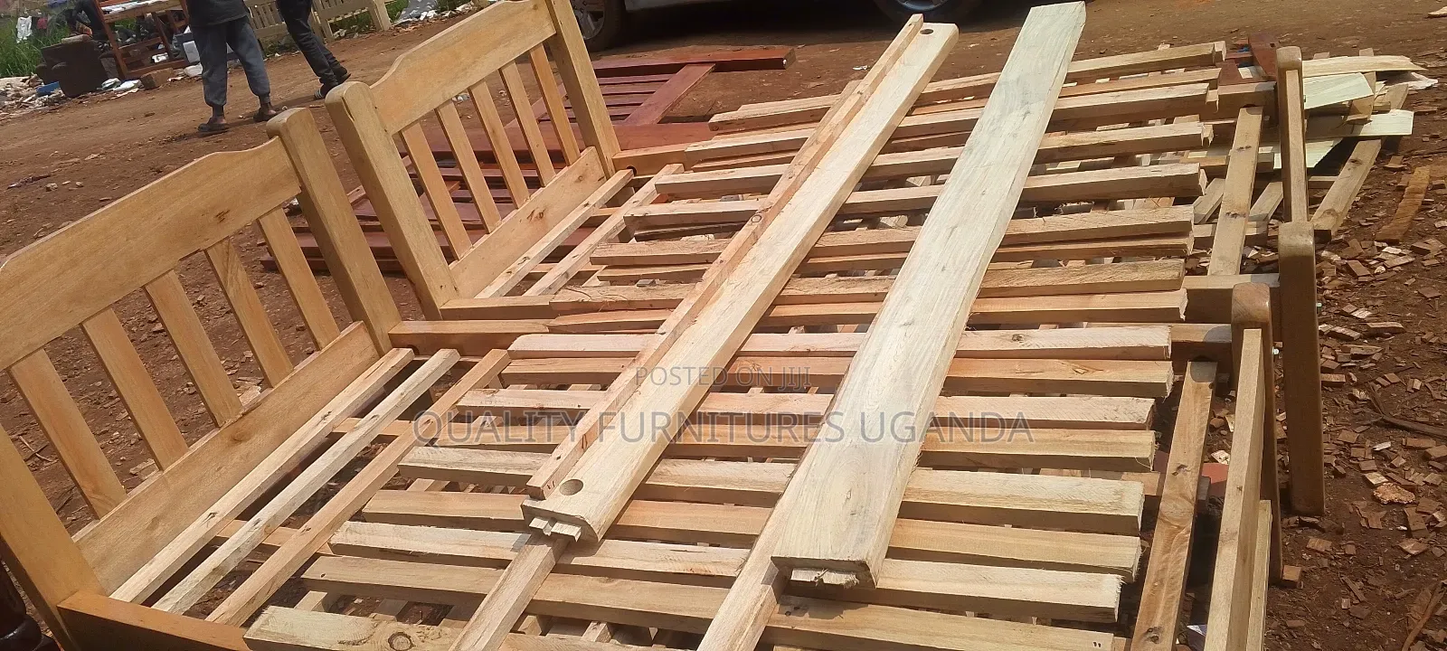Single Natural Colored Varnished Bed