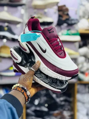 Nike Airmax Portal Shoes.
