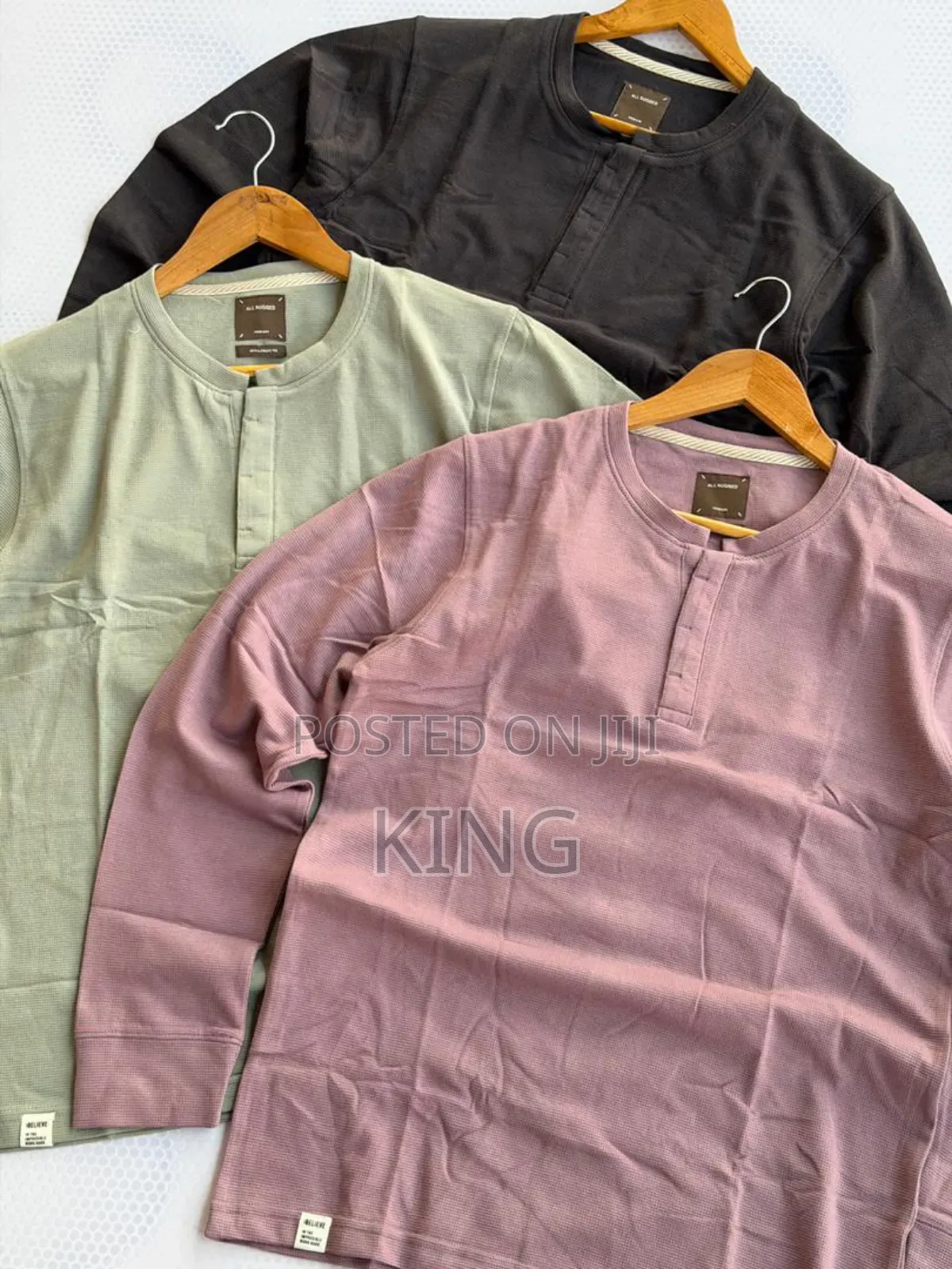 Men's Long-Sleeved Henley Shirt