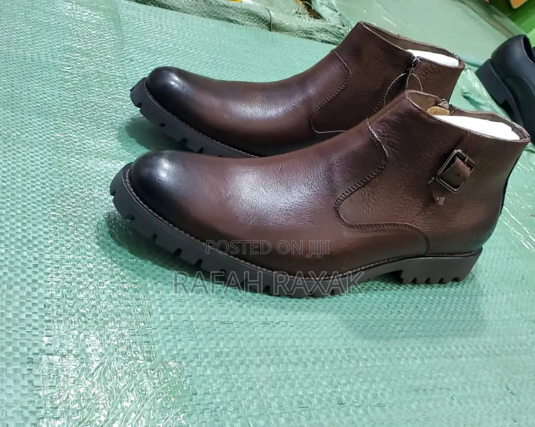 Men’S  Dark Brown Clarks Formal Gentle Leather Boots