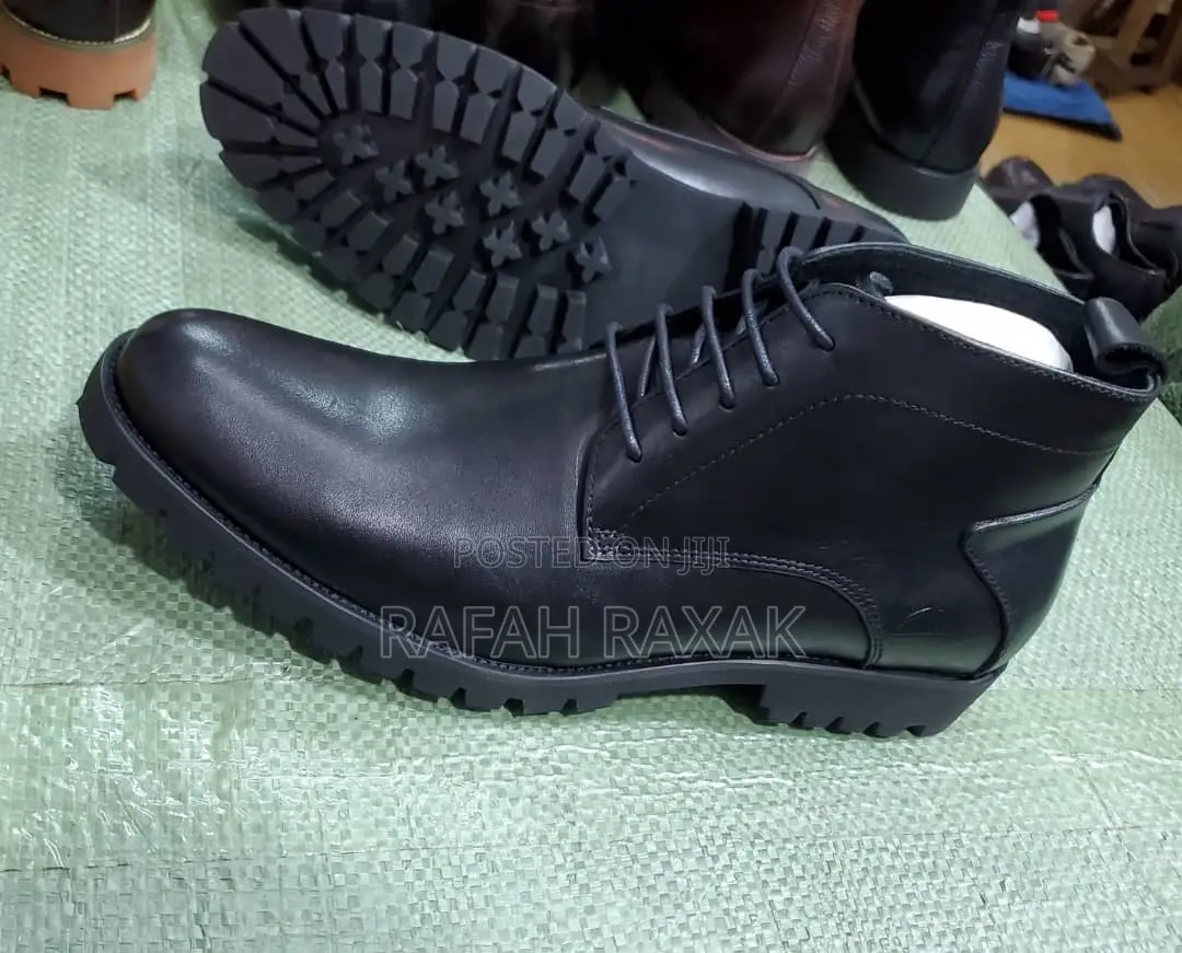 Men’S Black Clarks Formal/Gentle Leather Boots