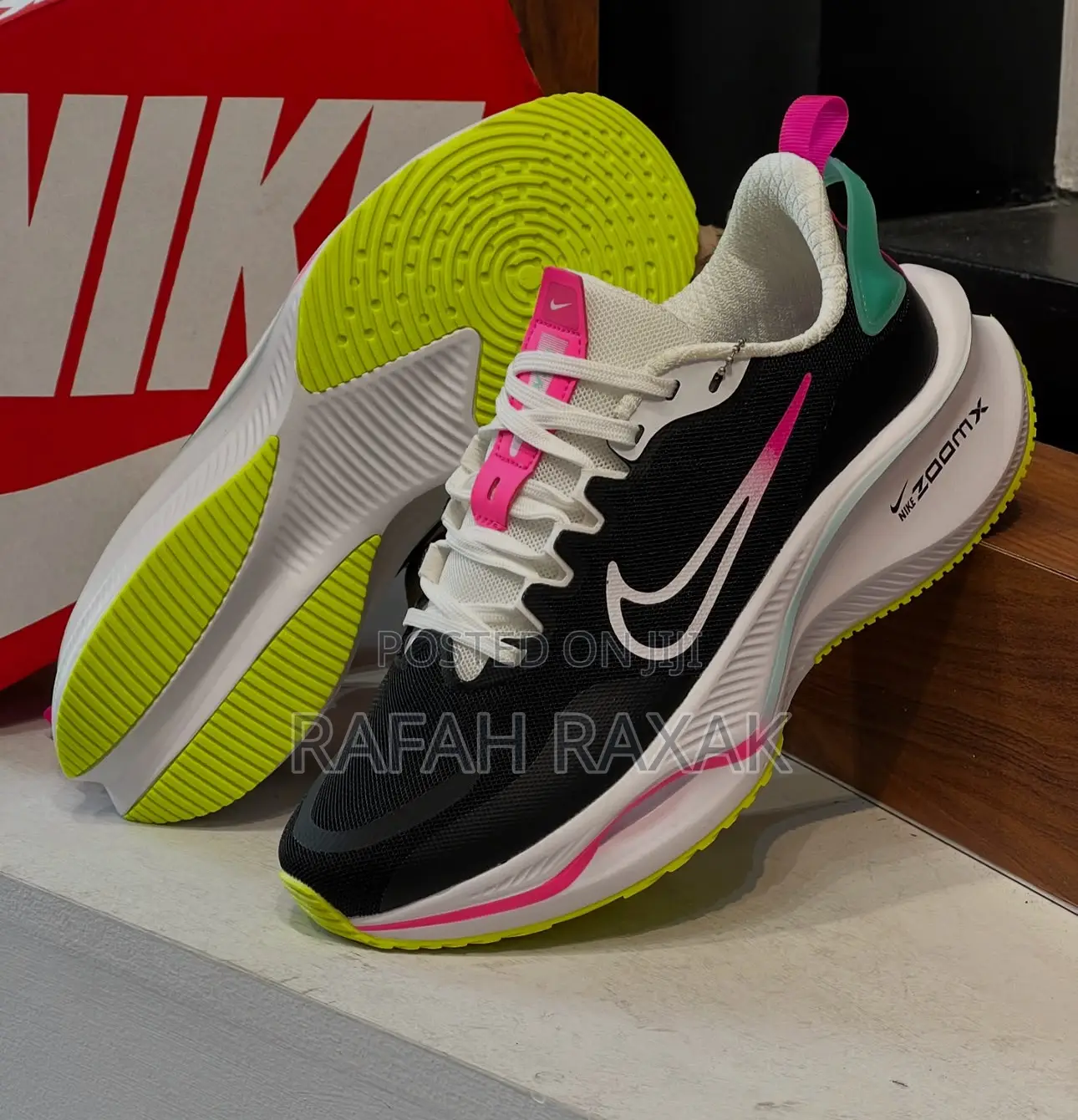 Original Women’S Nike Zoom X Smiley Multicolored Sneakers