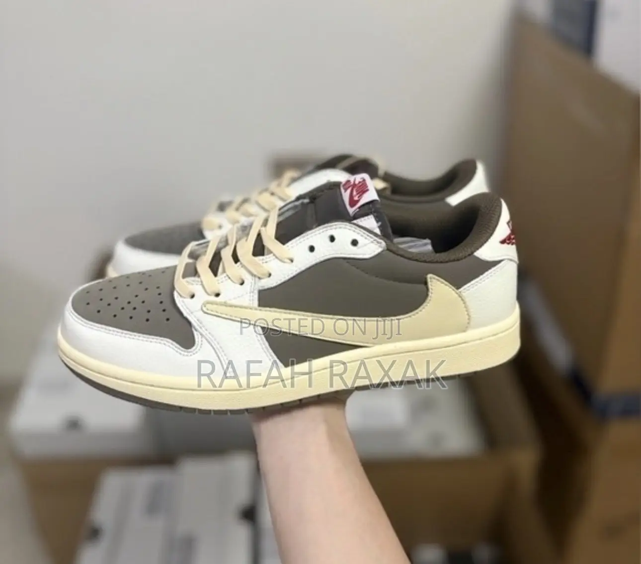 Nike Air Jordan 1 Low Og  X Travis Scott “Reverse Mocha” Sneakers