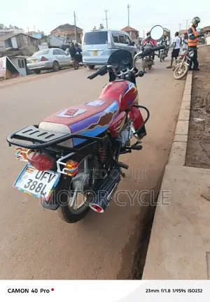 Bajaj Boxer 125 2023 Red
