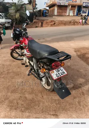 TVS HLX 125 2022 Red