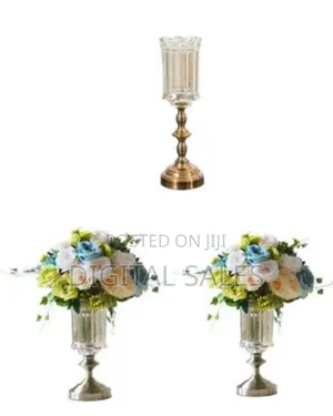 Vintage-Inspired Decorative Floral Centerpiece