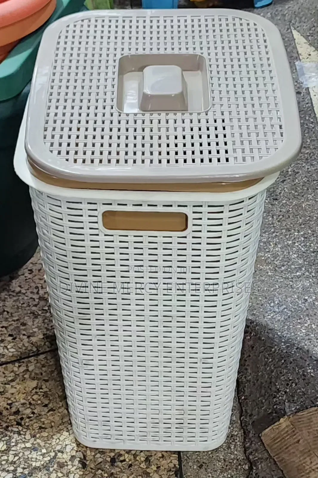 White Laundry Basket With Cover
