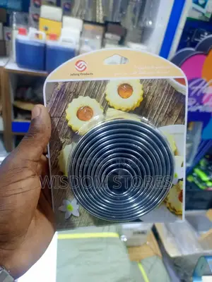Round Stainless Steel Biscuit