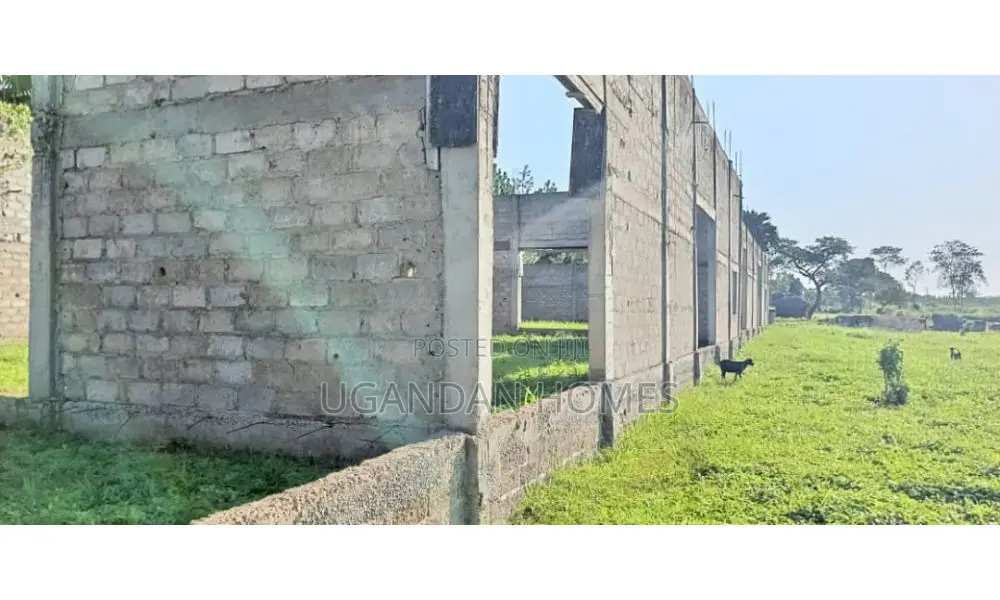 6 Acres of Land in Dokolo With Incomplete Warehouse