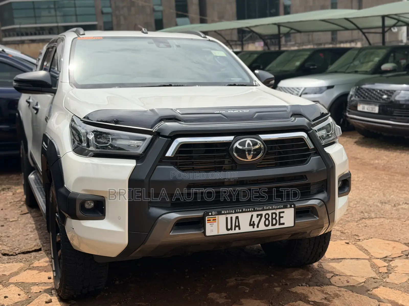 Toyota Hilux 2020 White