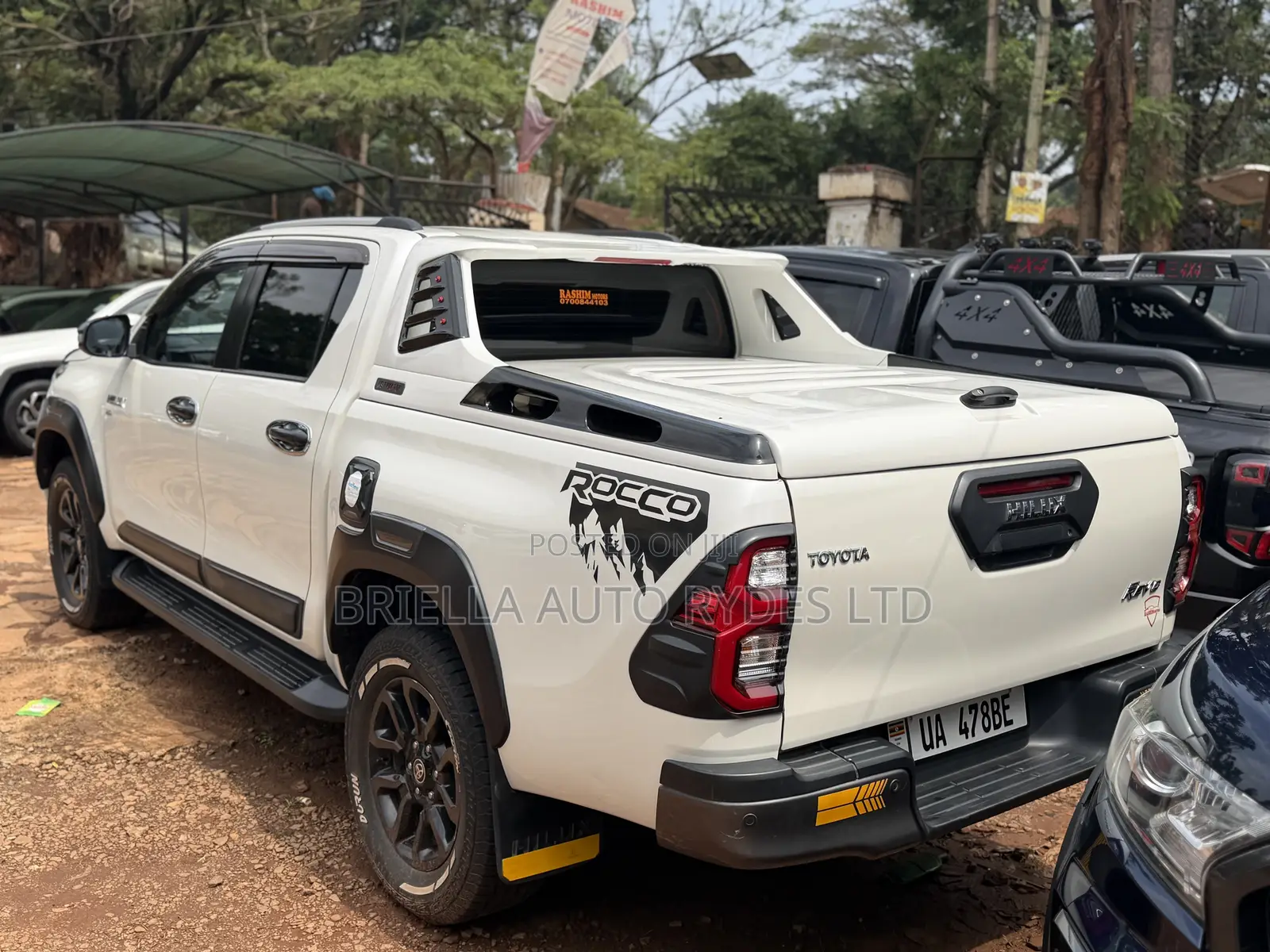 Toyota Hilux 2020 White