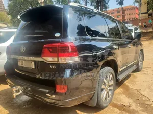 Toyota Land Cruiser 2016 Black