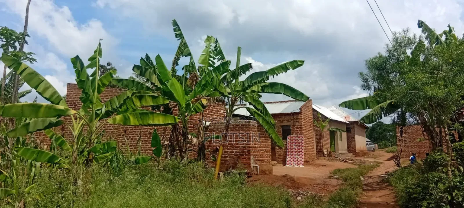 40x50ft Plot for Sale Bugabwe, Opposite Mt. Zion High School. Ugx 8m