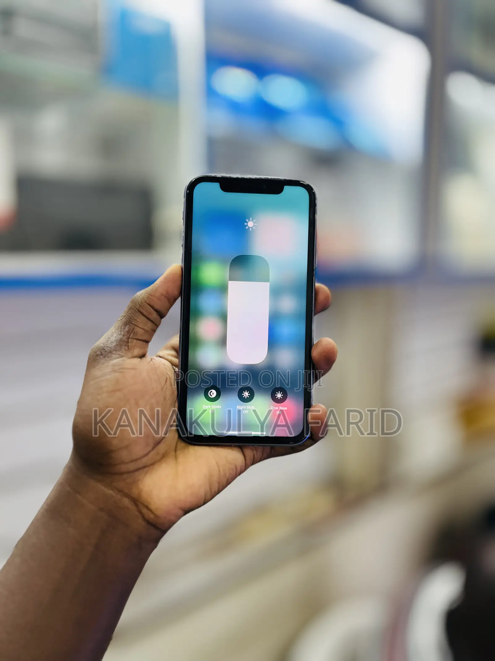 New Apple iPhone 11 64 GB Purple