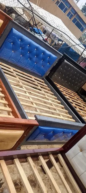 5*6 Blue Colored Bed