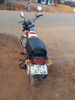Bajaj Boxer 2022 Red