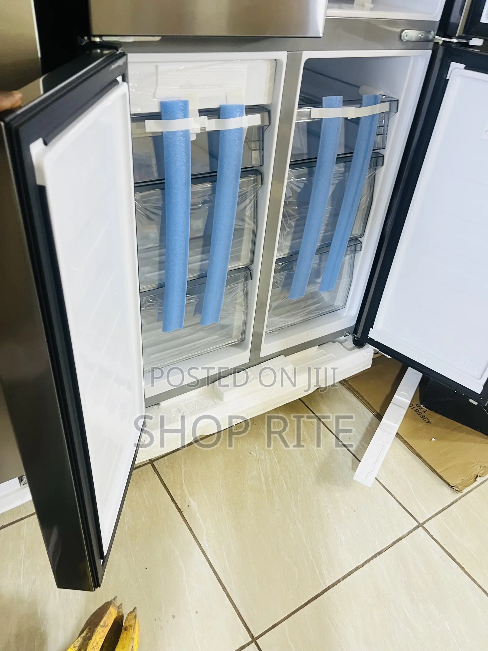 Hisense 610 Liters 4 Door Refrigerator Freezer Side by Side Americana
