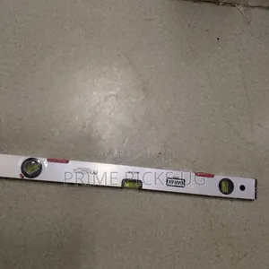 Barak 600mm Magnetic Spirit Level – Professional Accuracy