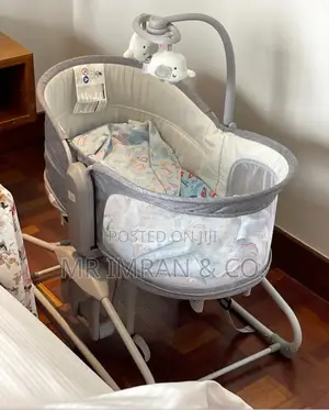 Mastela 6-in-1 Multi-Functional Bassinet.