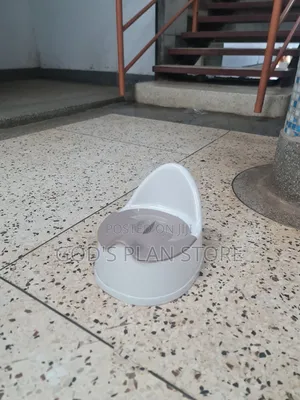 Plastic Cream Baby Potty Baby Potty