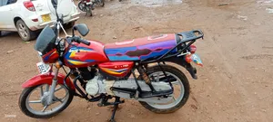 Bajaj Boxer 125 2024 Red