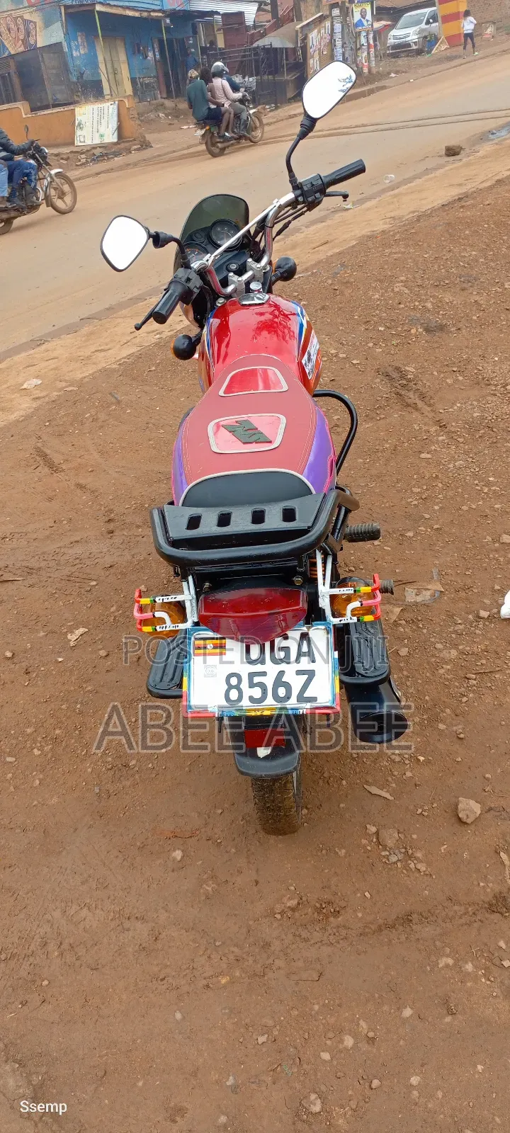 Bajaj Boxer 125 2024 Red