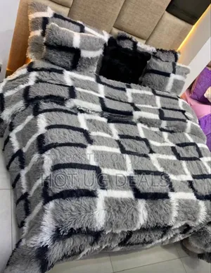 5x6 6pcs Fluffy Duvet Set With Bedsheet 2 Pillowcases 2 Cushion Covers