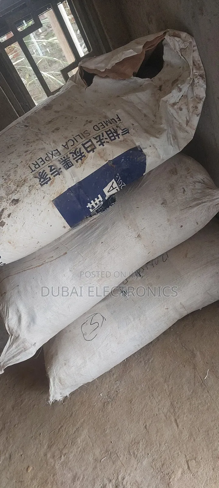 Fumud Silica