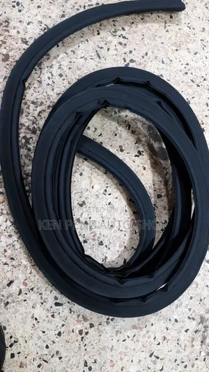 Hiace Drone Boot Door Rubber