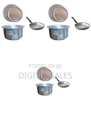 9 Pieces Set of Aluminum Saucepans With Lids and a Frying Pan