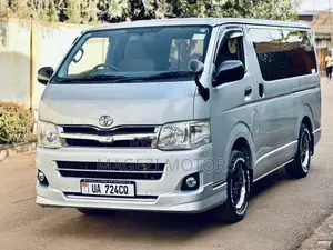 Toyota HiAce 2012 Silver