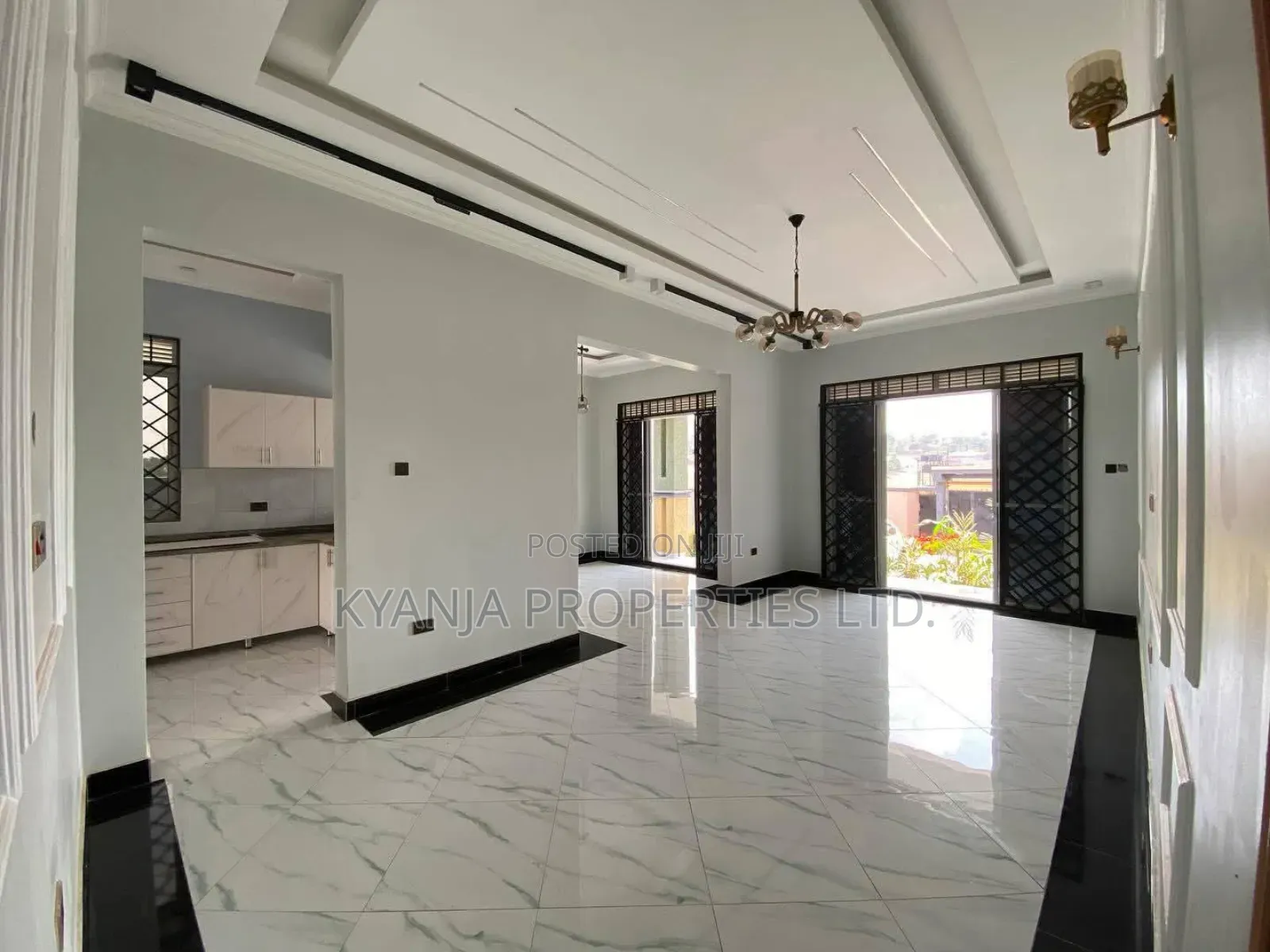 4bdrm Bungalow in Kisaasi, Central Division for sale