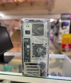 Desktop Computer Dell Precision 5820 8GB Intel Core I5 HDD 500GB