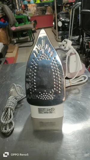 Uk Used Russell Hobbs Supreme Steam Traditional Iron, 2400w.