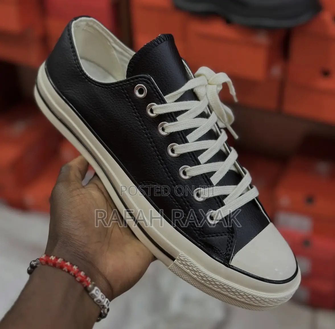 Original Black/White Leather All Star Chuck Taylor 70 Low Top Sneakers
