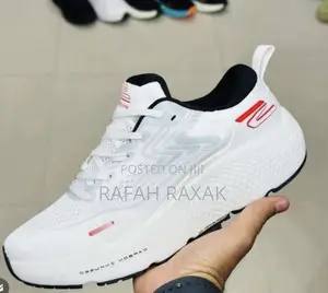 Original Snow White Skechers Go Run Max Road 6 Running Shoes