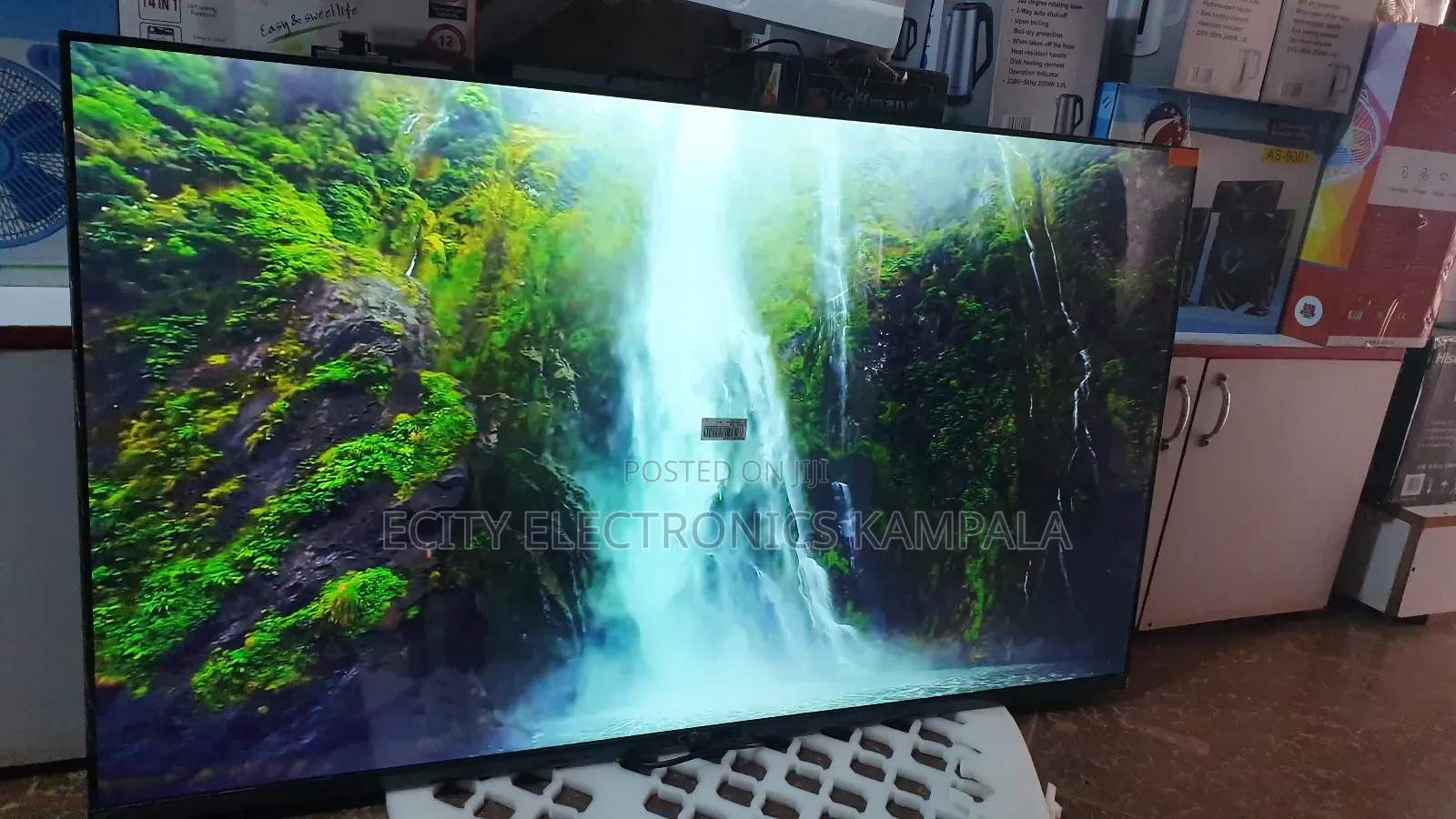 60" Lg Smart Flant Screen