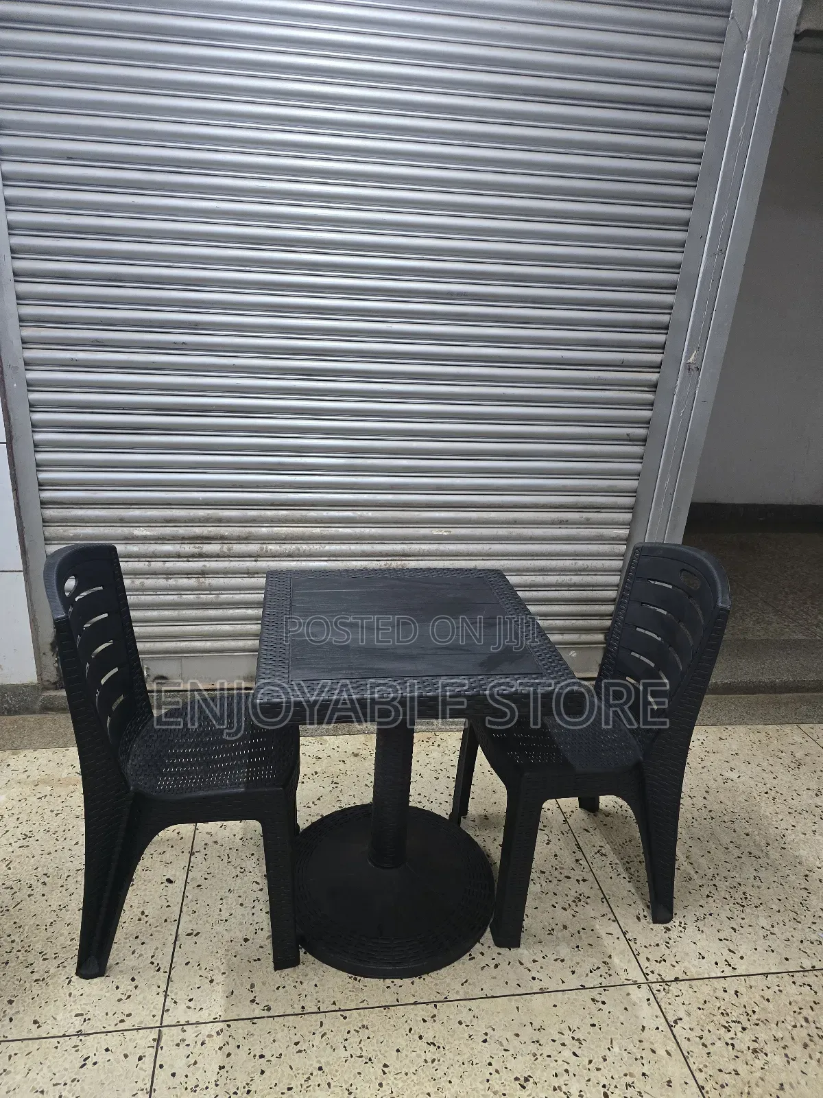 Exotic Dining Plastic Chairs and Table